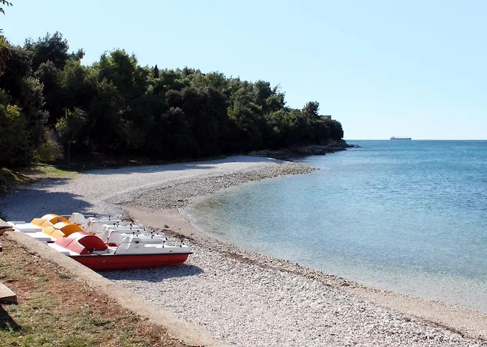Appartement With A Parking Space - 7034 *